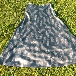 Banana Republic 100% silk maxi skirt